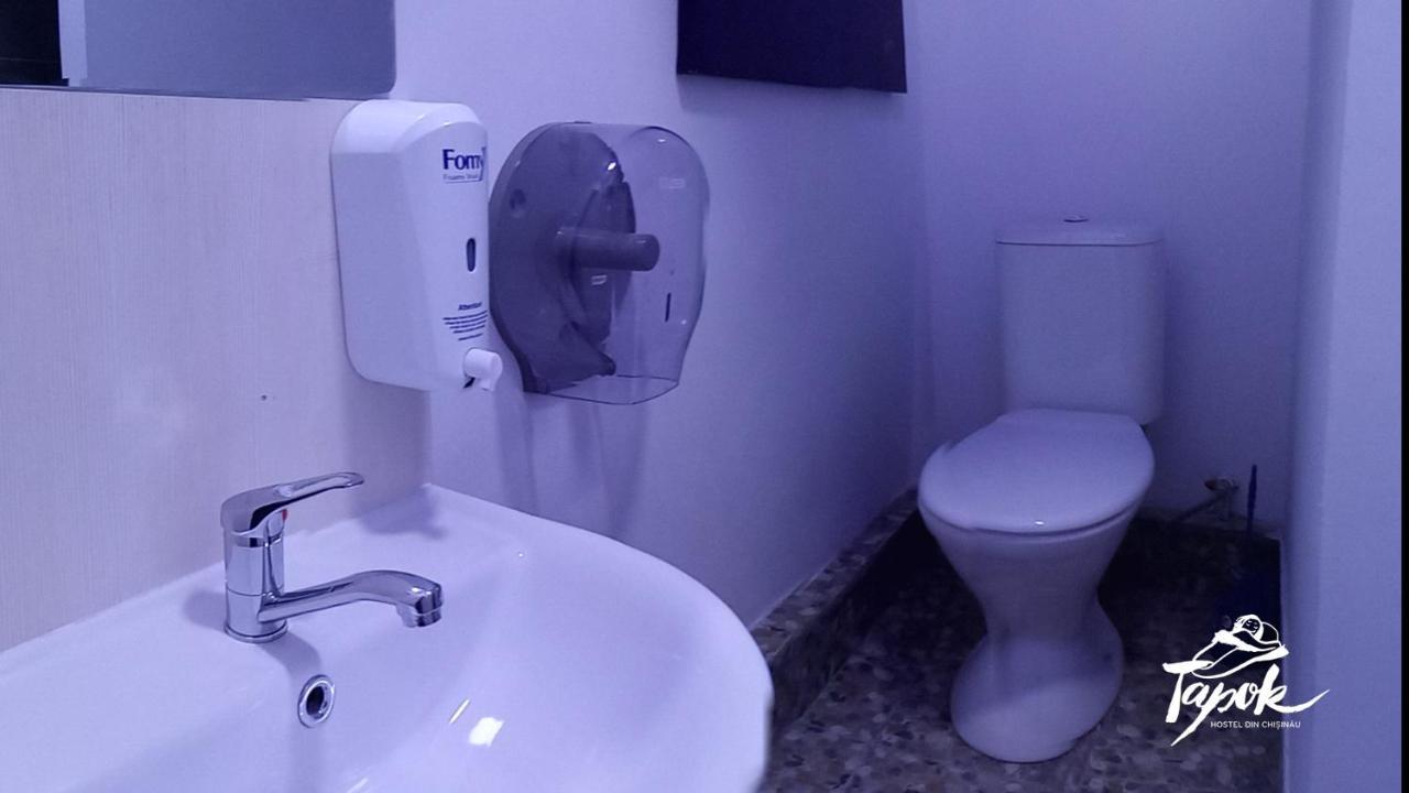 Tapok Hostel Кишинів Екстер'єр фото