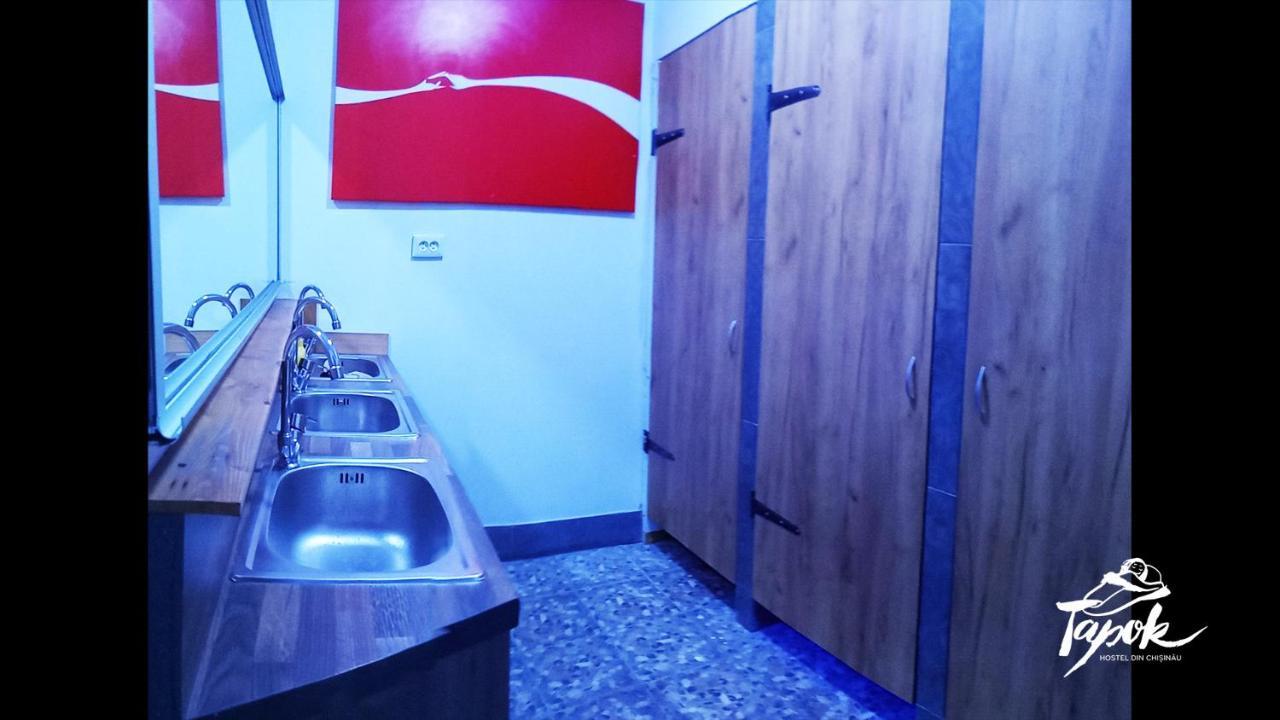 Tapok Hostel Кишинів Екстер'єр фото