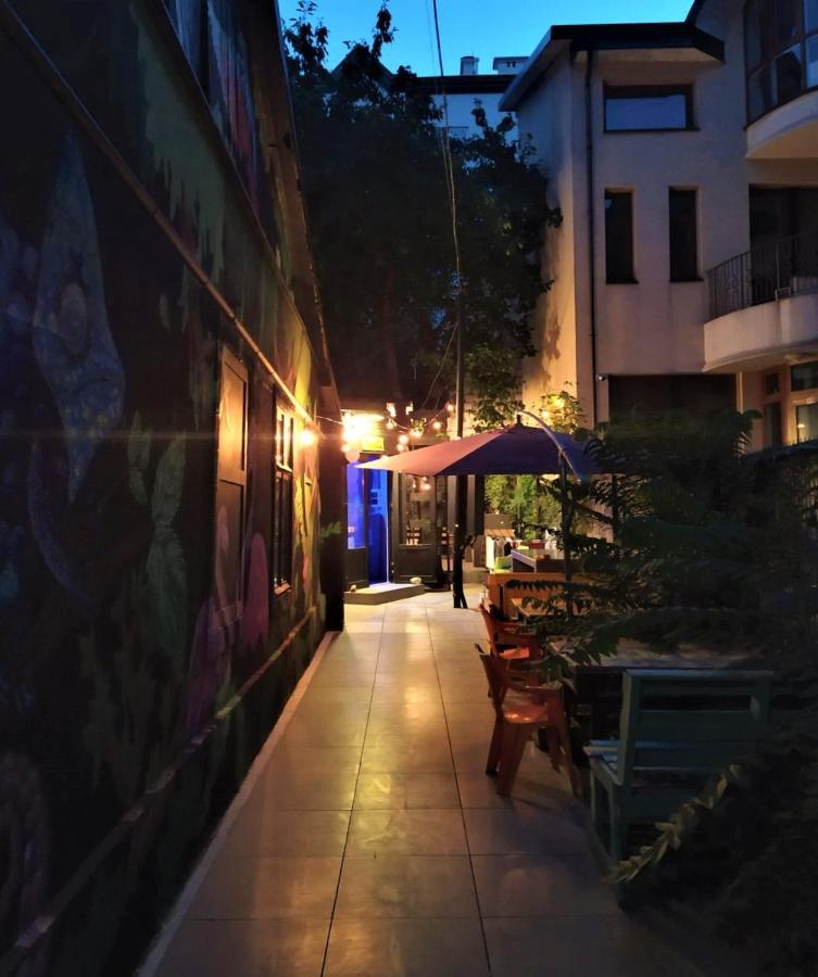 Tapok Hostel Кишинів Екстер'єр фото