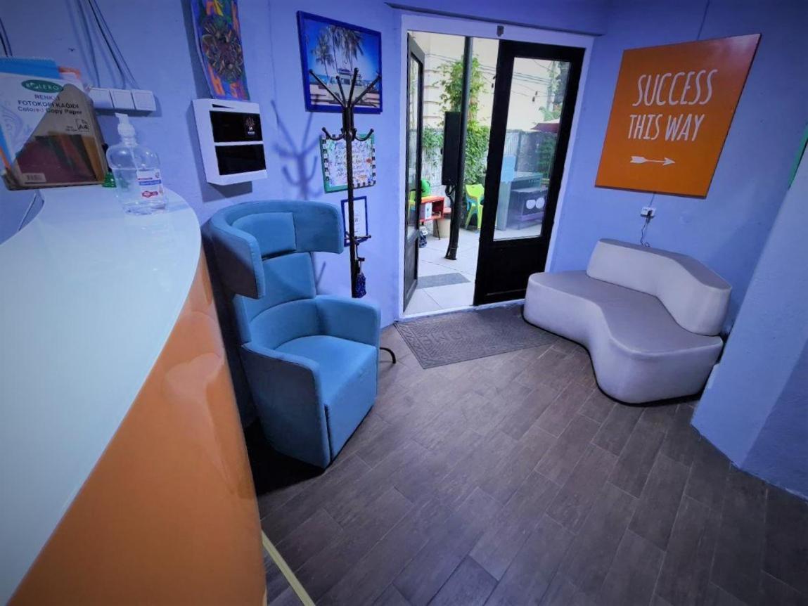 Tapok Hostel Кишинів Екстер'єр фото